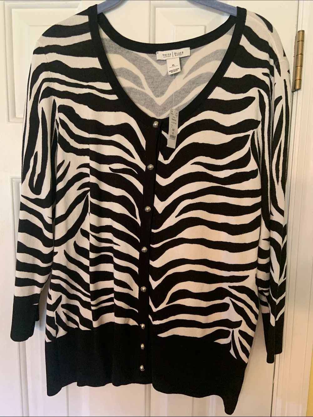 White House Black Market Black and White Zebra-Print Cardigan New Size EX